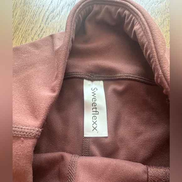 SweetFlexx | Hi-Rise | Front
Resistance Leggings - Picture 7 of 8